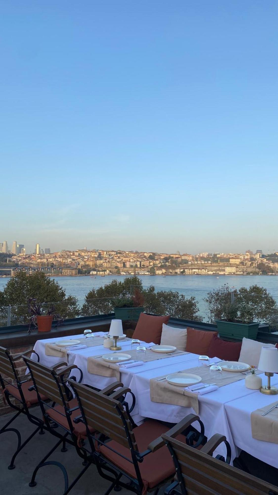 Istanbul Old City Colorful Houses Balat Petrion Hotel 외부 사진