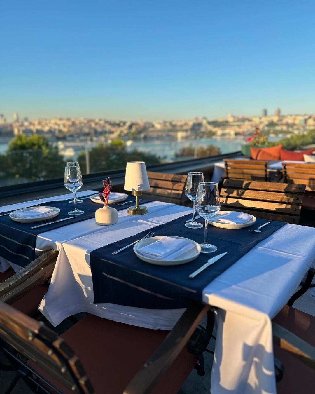 Istanbul Old City Colorful Houses Balat Petrion Hotel 외부 사진